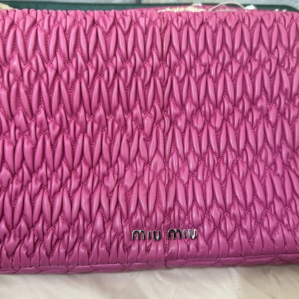 🚫🚫🚫SOLD Miu Miu Pink Matelassé Shoulder Bag - Picture 2 of 11